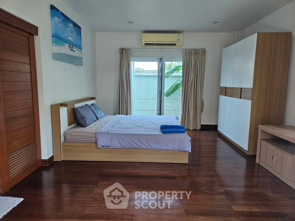 รูป บ้าน 4-ห้องนอน ที่ ซีบรีซ วิลล่า พัทยา ใน บางละมุง (ID 2292592) - รูปที่ 8/17