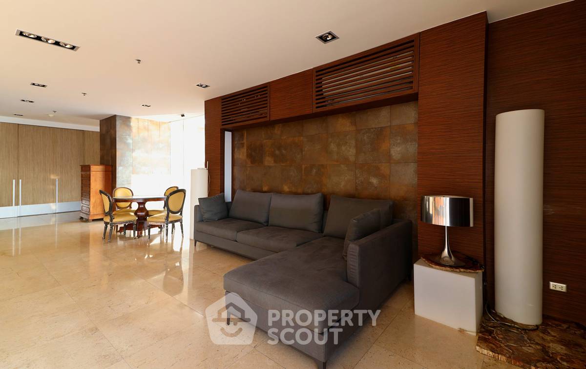 picture 4-BR Condo at The Master Centrium Asoke-Sukhumvit near MRT Sukhumvit (ID 565898) - 2/19