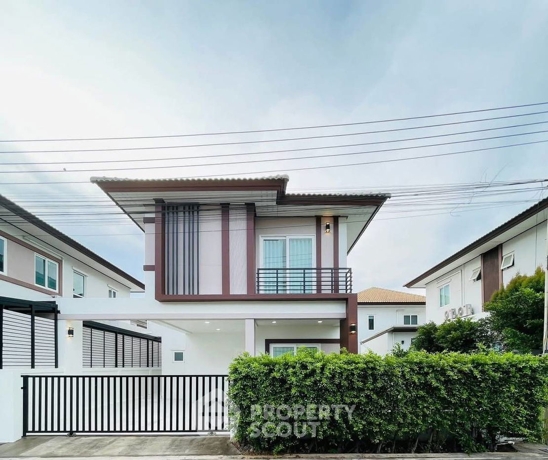 picture 3-BR House close to Pattaya (ID 2102153) - 1/16
