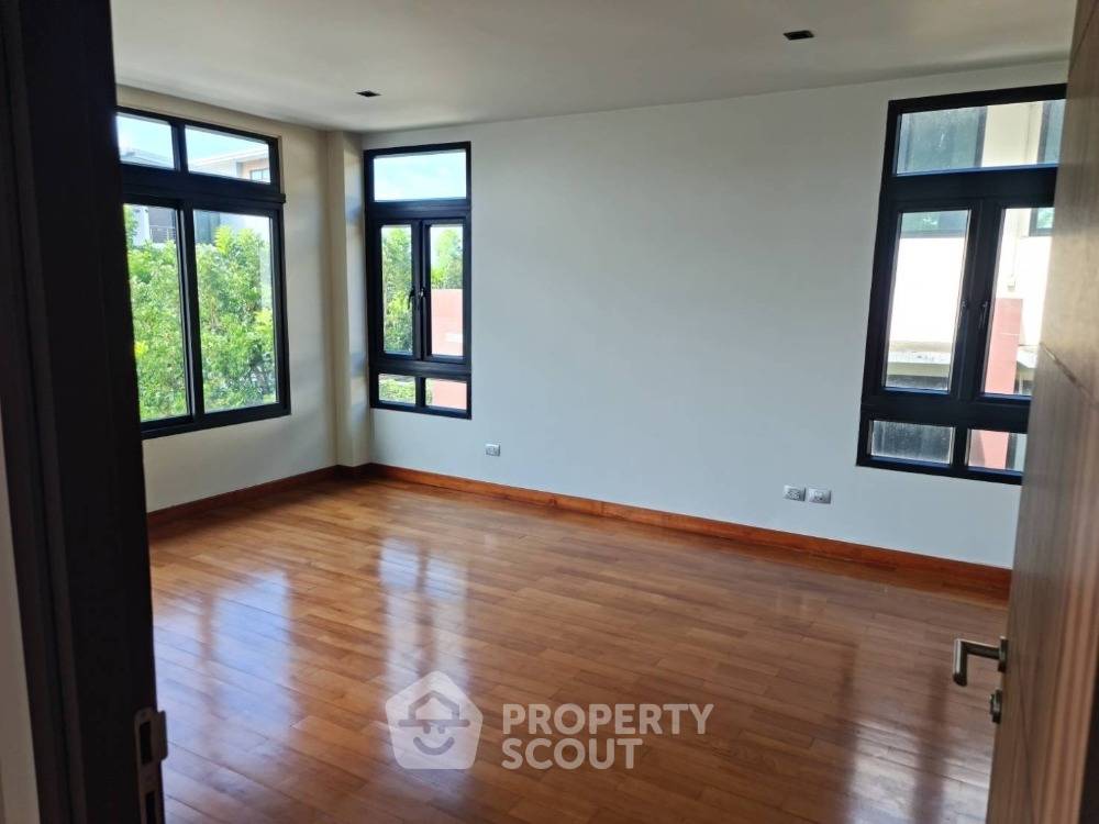 picture 6-BR House in Khan Na Yao (ID 1440407) - 18/50