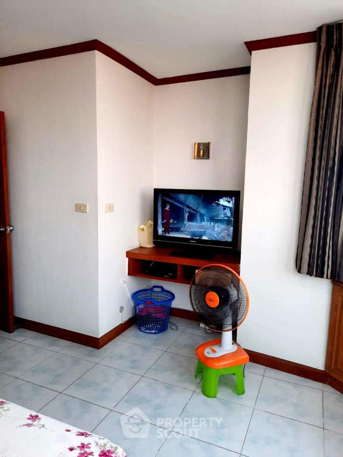 picture 3-BR Condo at Jomtien Complex Condotel close to Jomtien Beach (ID 1000711) - 6/7