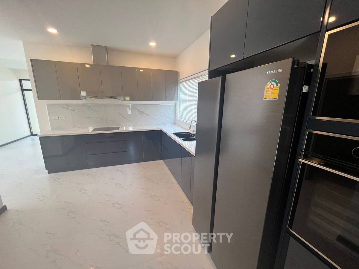 picture BRAND NEW 3-BR Pool Villa at Anchan Gardens (ID 1518673) - 14/18
