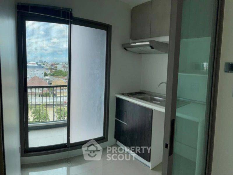 picture 2-BR Condo at B Campus Prachachuen close to Ngam Wong Wan (ID 1119648) - 8/8