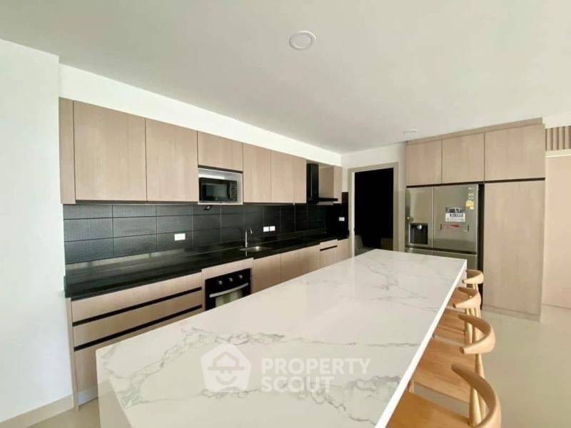 picture 4-BR Condo at Gardenia Pattaya close to Pattaya (ID 2097725) - 7/19