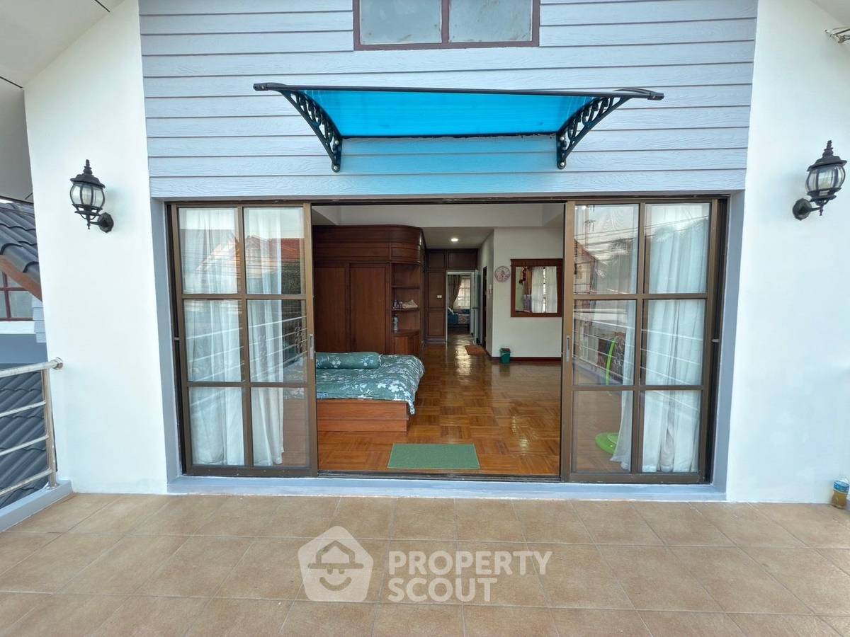 picture 5-BR Villa close to Pattaya (ID 2103529) - 30/36