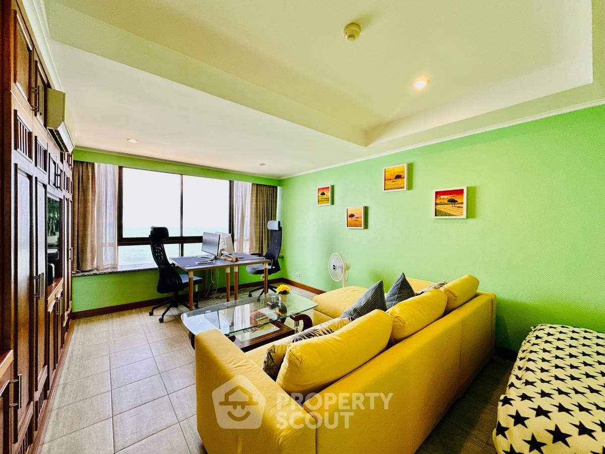 picture 3-BR Condo at Jomtien Plaza Condotel close to Jomtien Beach (ID 2069063) - 12/17