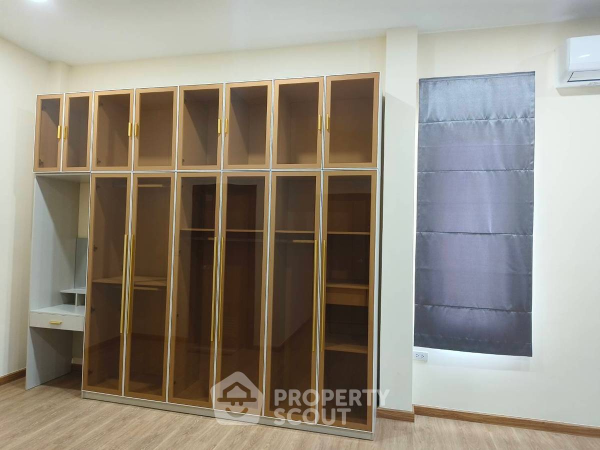 picture 3-BR Villa close to Huai Yai (ID 1540364) - 11/20