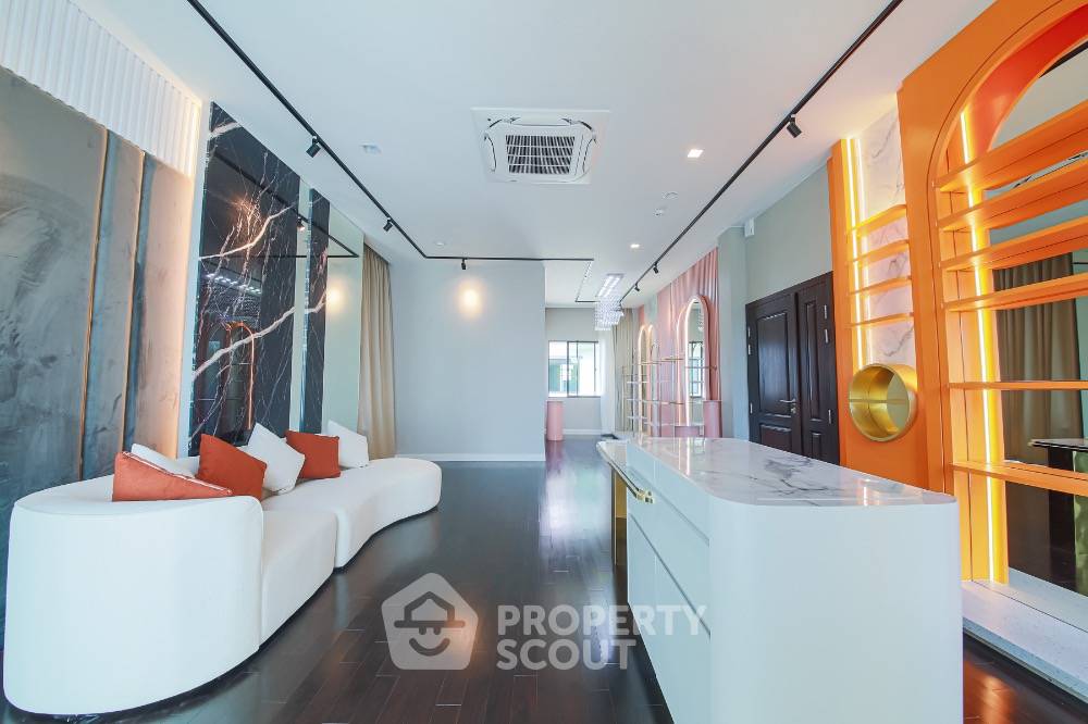รูป บ้าน 5-ห้องนอน ที่ แกรนด์ บางกอก บูเลอวาร์ด กรุงเทพกรีฑา ใน คลองสามประเวศ (ID 1385585) - รูปที่ 19/48