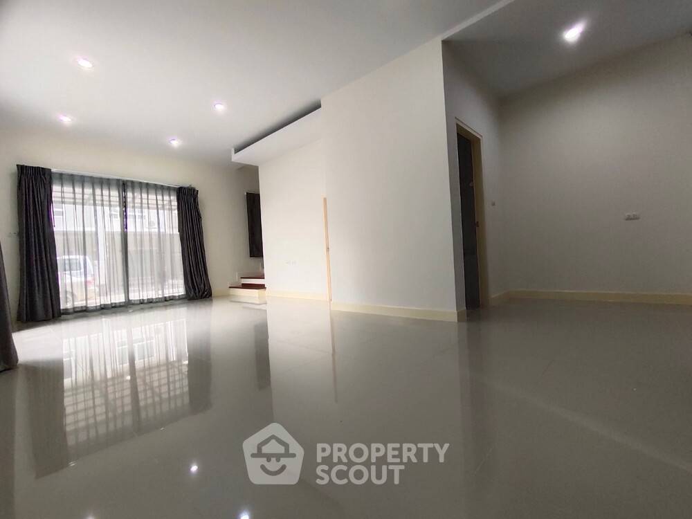 picture 3-BR Townhouse at Vision Smart Life in Bang Rak Yai (ID 2150485) - 3/10