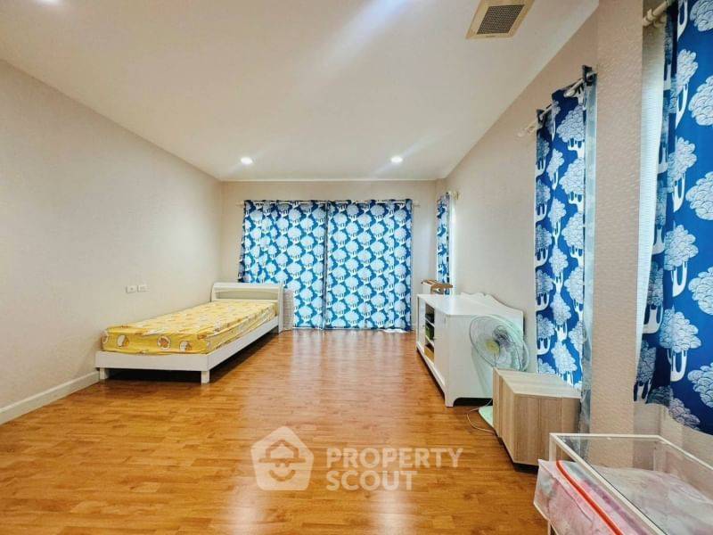 picture 3-BR House at Bangkok Boulevard Teparak-Wongwaen in Thepharak (ID 2150264) - 6/10