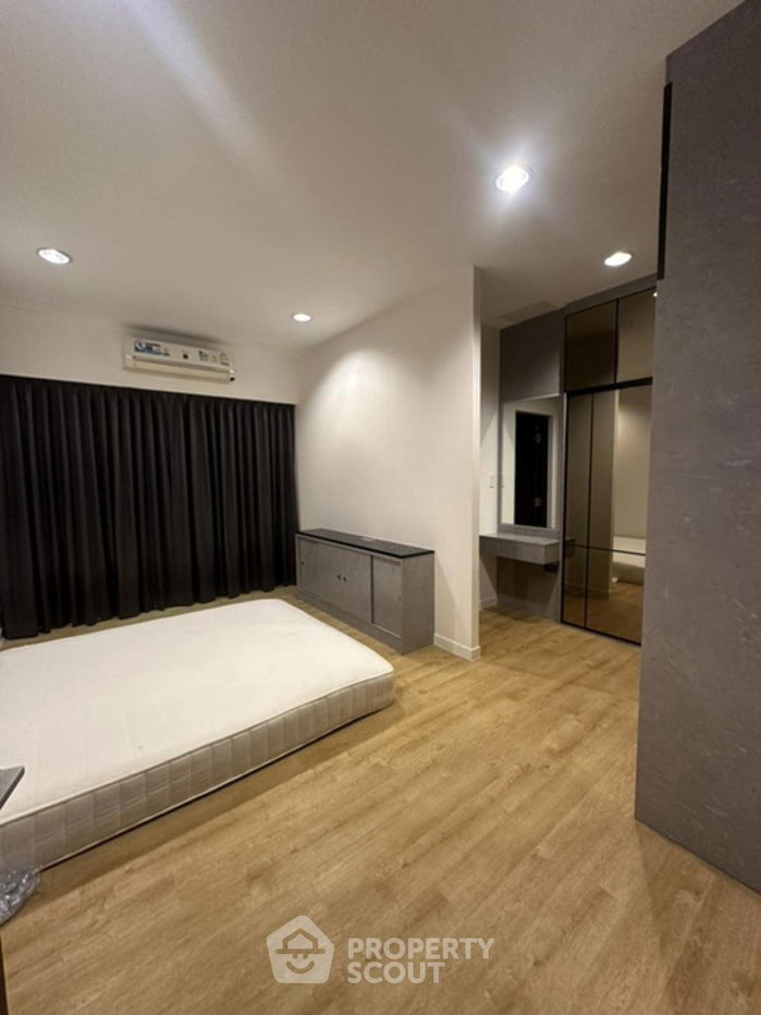 picture 4-BR Townhouse at Siamese Blossom @ Fashion in Khan Na Yao (ID 1602646) - 8/9