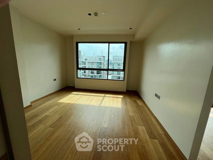 3-BR Condo at Supreme Legend Condominium near MRT Khlong Toei (ID 2063454)