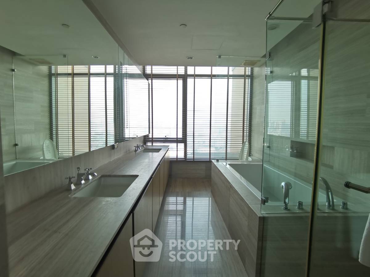 รูป คอนโด 3-ห้องนอน ที่ โอเรียนเต็ล เรสซิเดน ใกล้ BTS เพลินจิต (ID 566643) - รูปที่ 17/21