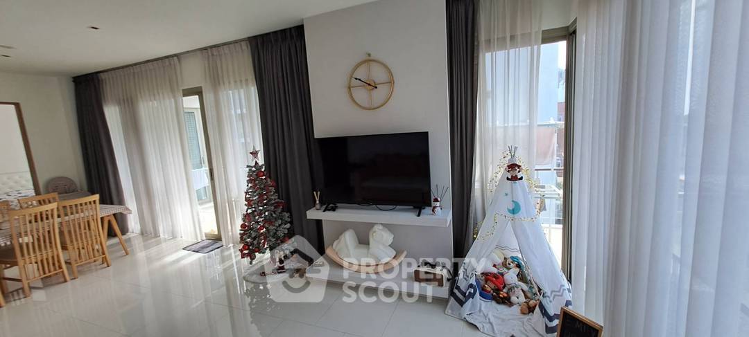 picture 3-BR Condo at The Sanctuary Wongamat close to Sanctuary of Truth (ID 2115070) - 5/11