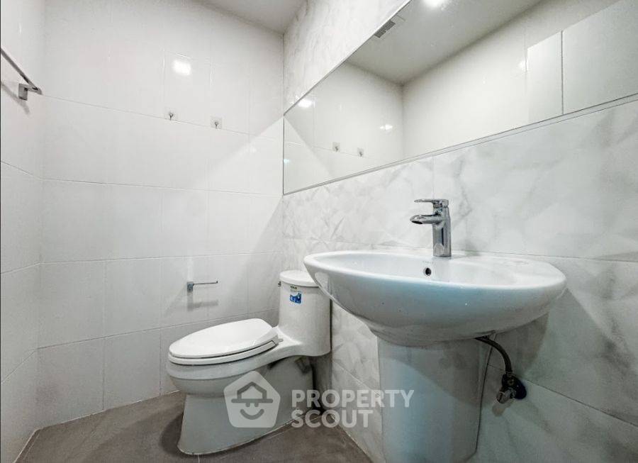 รูป บ้าน 4-ห้องนอน ที่ พาทิโอ วัชรพล รามอินทรา ใกล้ BTS มหาวิทยาลัยเกษตรศาสตร์ (ID 2150444) - รูปที่ 9/10