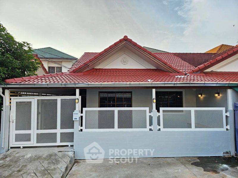 picture 2-BR House at Chokchai Village 2 close to East Pattaya (ID 2135138) - 1/16