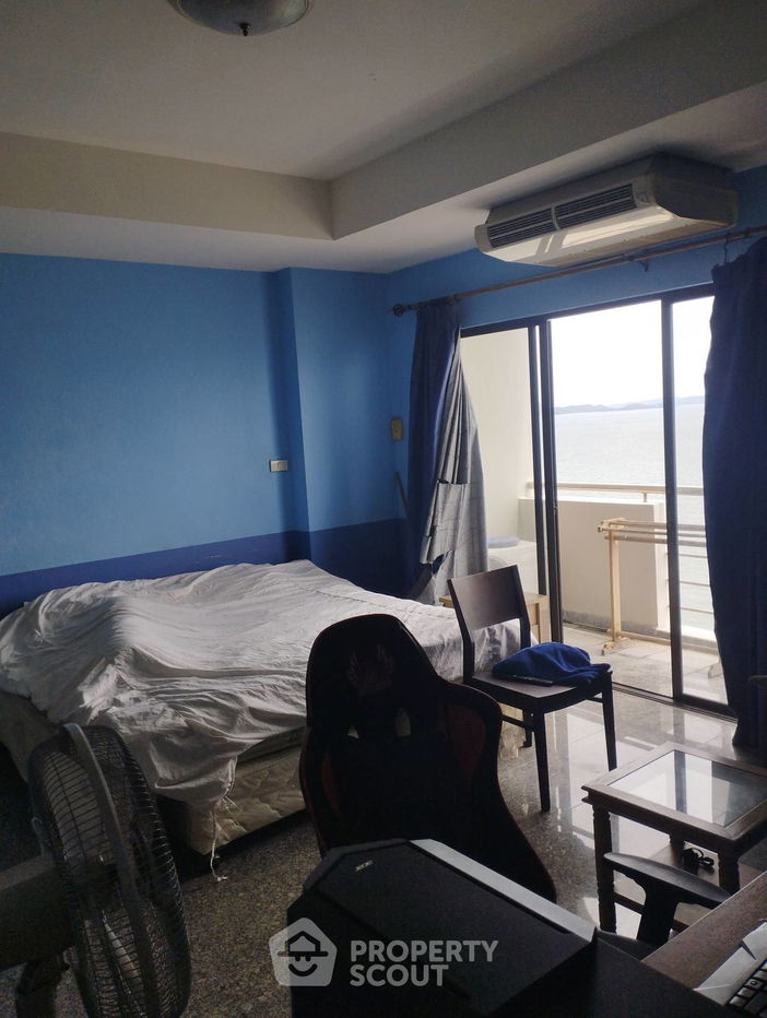 picture 3-BR Condo at Beach Villa Viphavadee Condo close to Bangsaray (ID 2169077) - 2/5