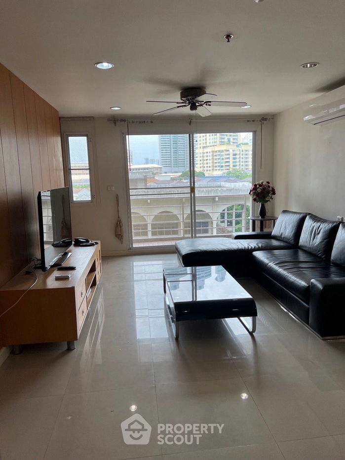 picture 1-BR Condo at Serene Place Sukhumvit 24 Condominium near BTS Phrom Phong (ID 1872124) - 1/6