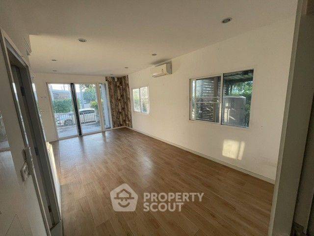 picture 1-BR Townhouse at Chuan Chuen Town Ratchaphruek-345 in Lam Pho (ID 2150501) - 3/7