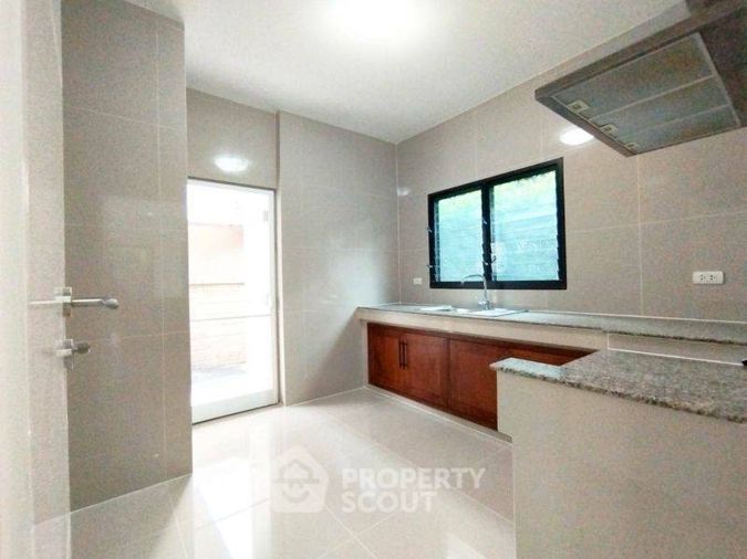 ขายบ้านเดี่ยว 3 ห้องนอน 193 ตร.ม. 88.8 ตร.ว. เศรษฐสิริ วัชรพล