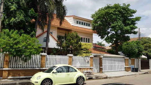 บ้าน 4-ห้องนอน ที่ แกรนด์ คาแนล ประชาชื่น ใน บางตลาด (ID 1592891)