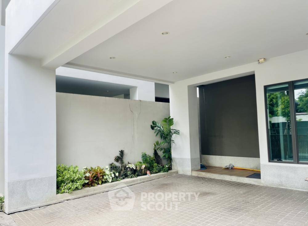 picture 4-BR House at Private Nirvana Residence North-East in Khlong Chan (ID 1775049) - 6/26