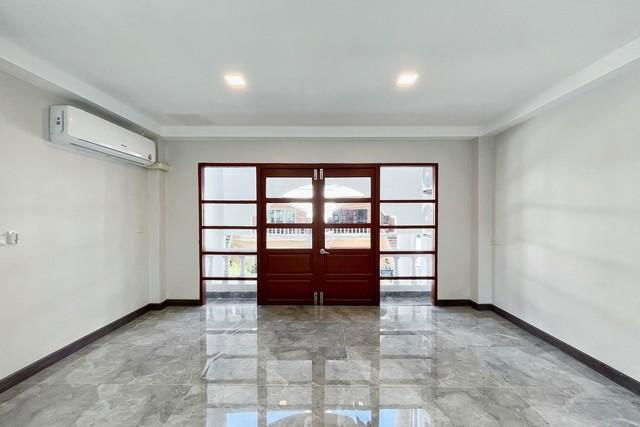 picture P38 5-storey house for rent in the heart of Bangkok, Soi Thonglor 25, Soi Prom Phak - 8/14
