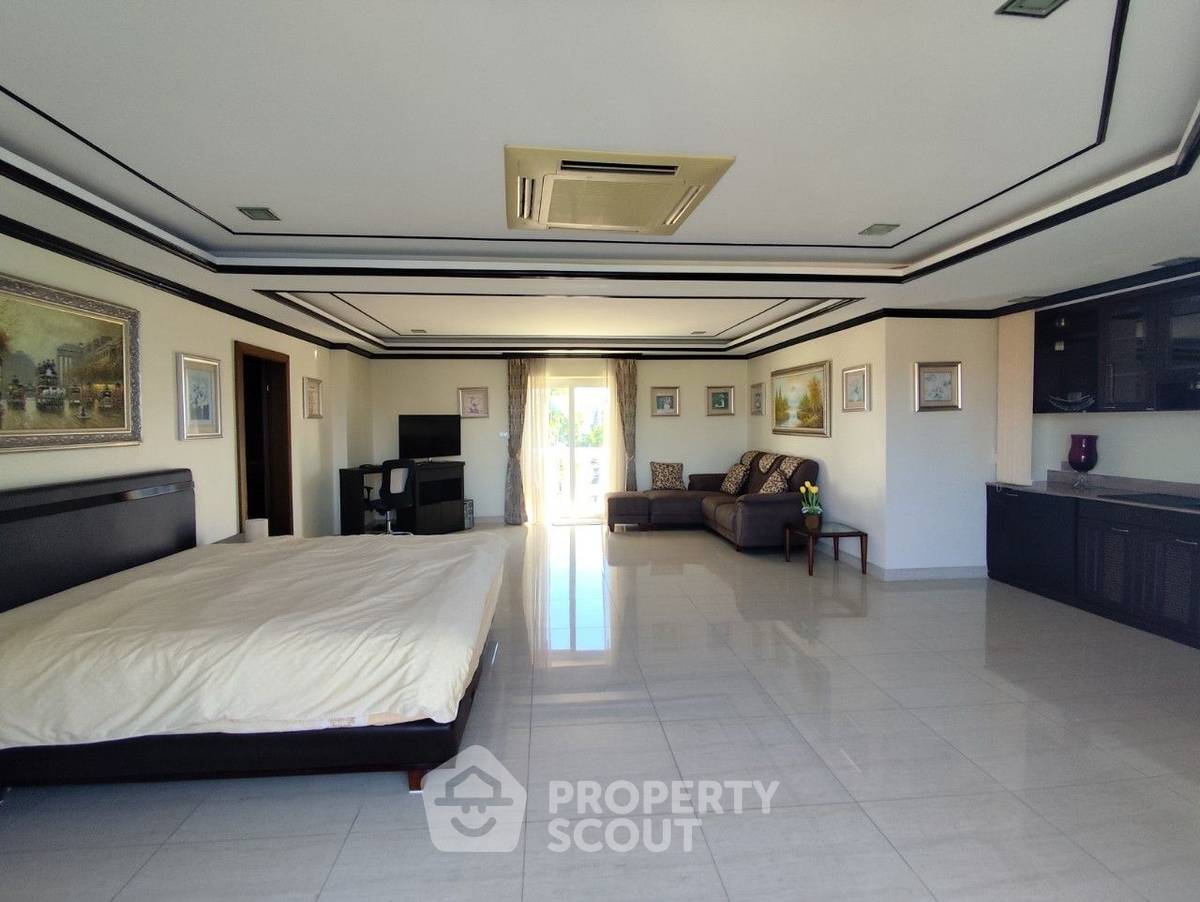 picture 4-BR Villa at Jomtien Yacht Club 3 close to Pattaya (ID 1972892) - 30/40