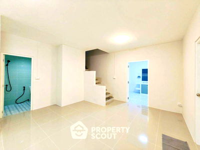 Townhouses for sale The Square Bang Yai : 4-BR Townhouse at Pruksa Ville 28 Wongwaen - Rattanathibet near MRT Talad Bang Yai (ID 2237368)