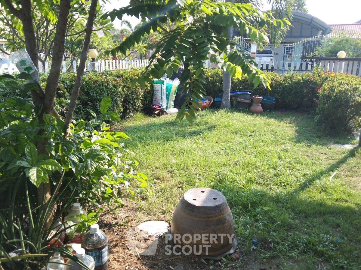picture 3-BR House close to Pattaya (ID 1540368) - 9/12