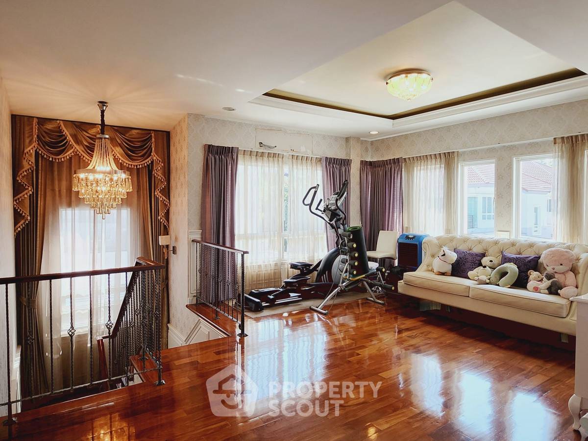 รูป บ้าน 5-ห้องนอน ที่ แกรนด์ บางกอก บูเลอวาร์ด รามอินทรา - เสรีไทย ใน คันนายาว (ID 2150183) - รูปที่ 7/14