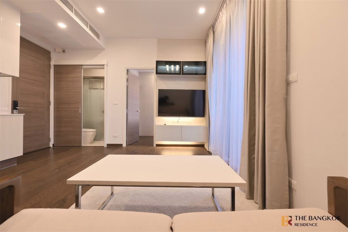 picture 🔥 Q Asoke - Rent 24,500 bath / month, 1B1B size 38 sqm, available ( Line ID: real_realestate or phone: 0842824246)  - 9/10
