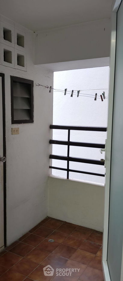 picture 3-BR Condo at Siam Penthouse 1 Condominium near BTS Nana (ID 2054780) - 36/38