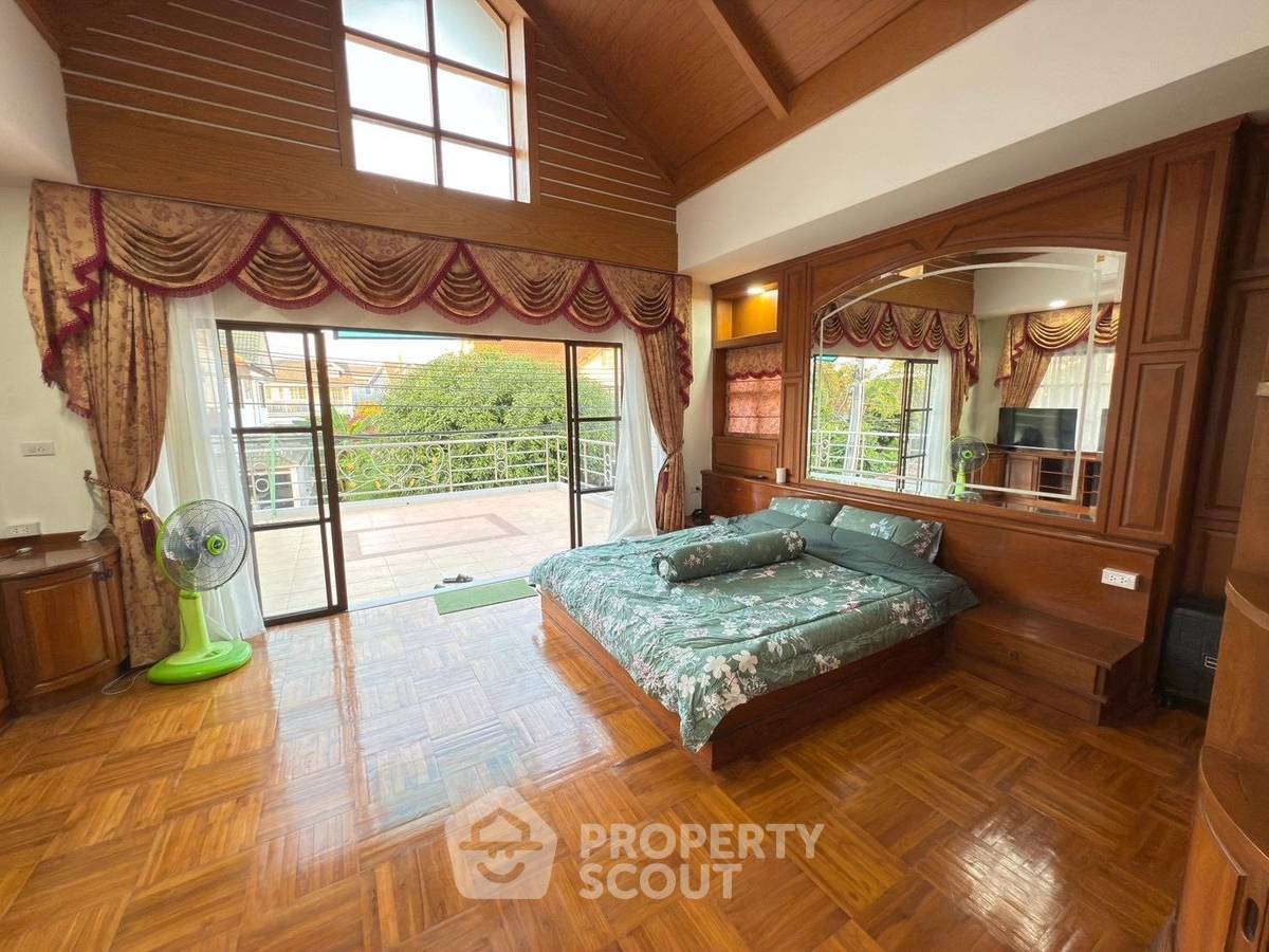 picture 5-BR Villa close to Pattaya (ID 2103529) - 23/36
