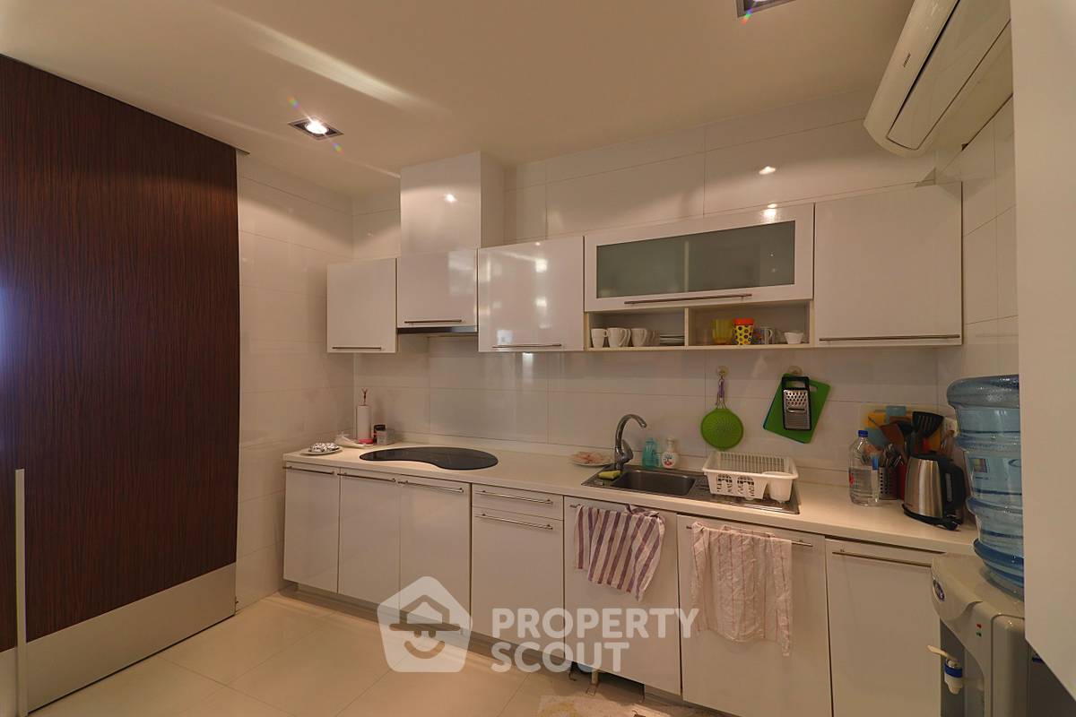 picture 4-BR Condo at The Master Centrium Asoke-Sukhumvit near MRT Sukhumvit (ID 1300422) - 7/25