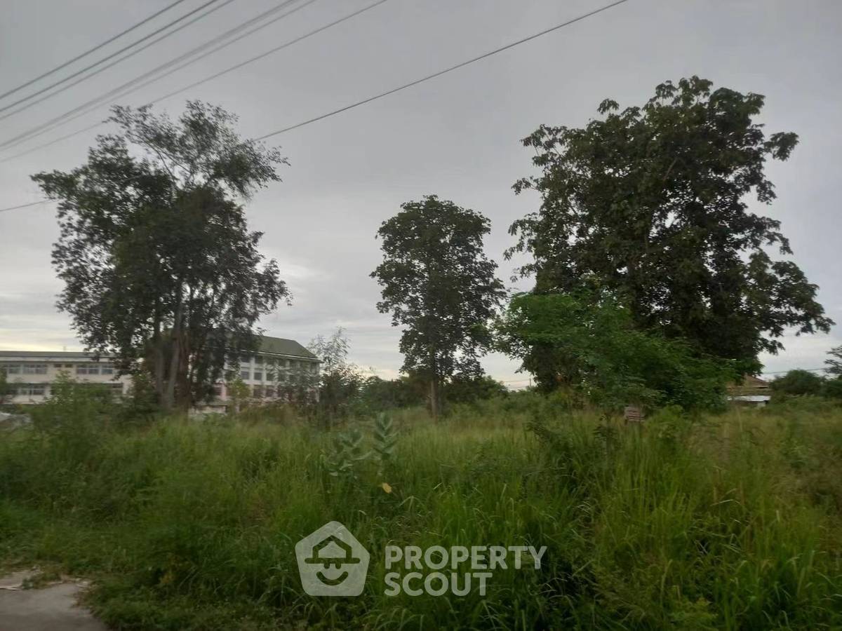 รูป ที่ดินสำหรับปล่อยขาย 4,300 ตารางเมตร แถว ใกล้ เมืองพัทยา (ID 2084863) - รูปที่ 2/5