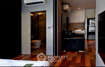 Condos for sale BTS Ekkamai : 1-BR Condo at The Address Sukhumvit 42 near BTS Ekkamai (ID 2143992)