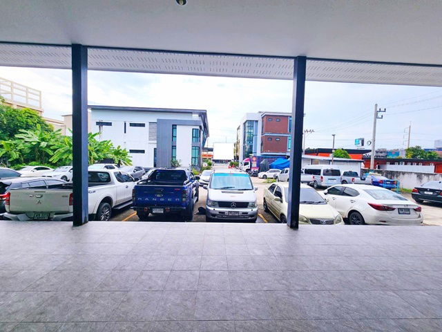 picture Commercial offiice building for rent one floor 505sq.m.20-30 parking spaces Big C Chonburi 1km. - 5/8
