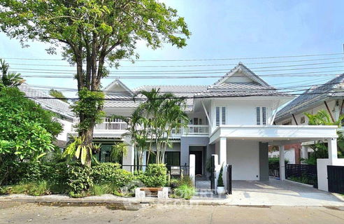 บ้าน 5-ห้องนอน ที่ โนเบิล วานา วัชรพล ใน ท่าแร้ง (ID 1534709)