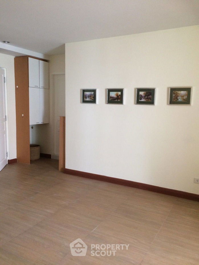 picture 2-BR Condo at Dusit Avenue near MRT Bang Phlat (ID 2093943) - 5/15