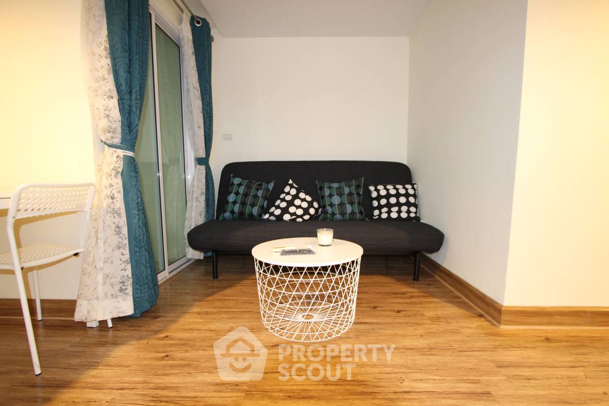 picture 1-BR Condo at J.W. Boulevard Srivara Condominium in Phlapphla (ID 1538698) - 9/14