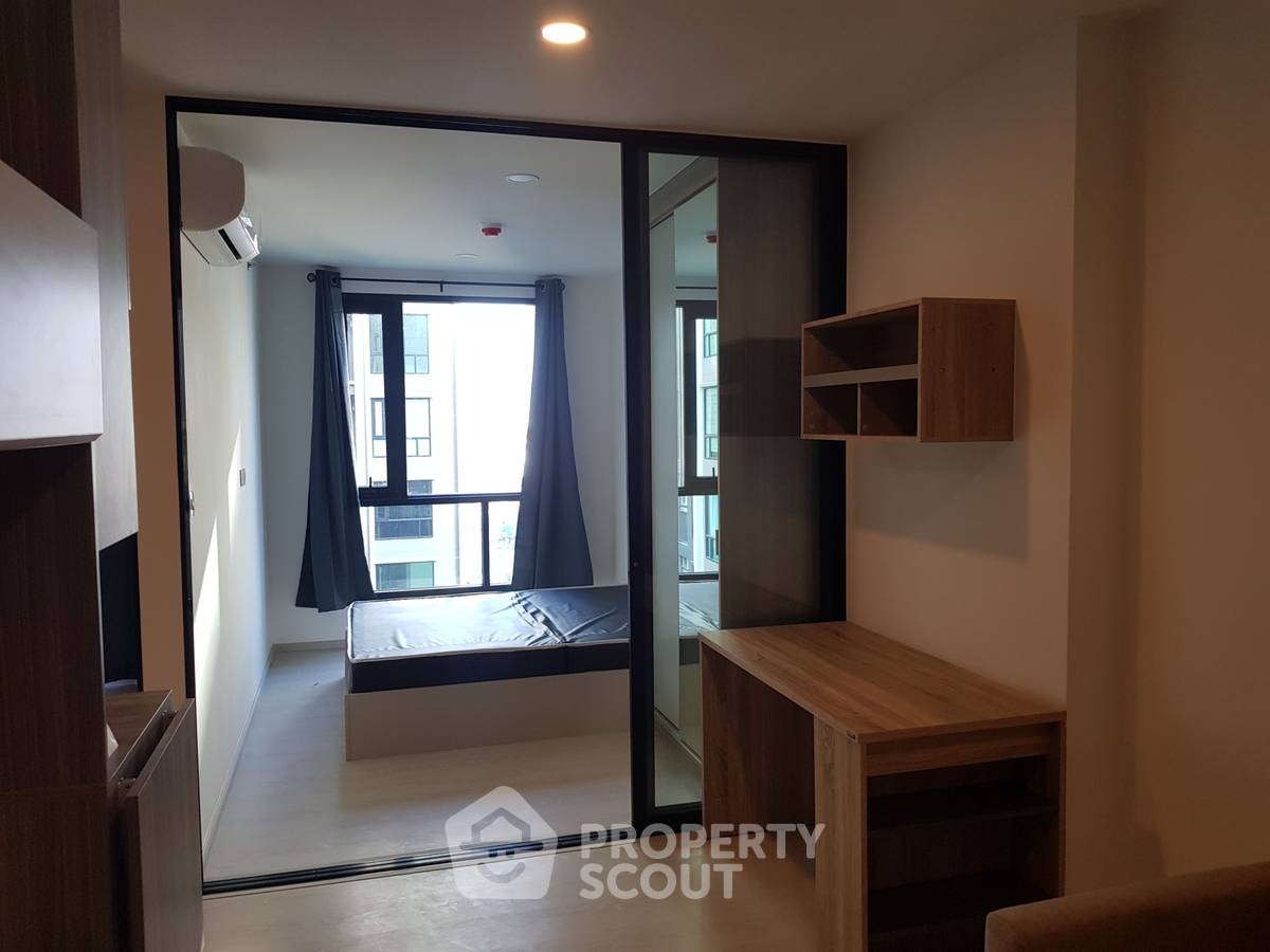 picture 1-BR Condo at Knightsbridge Phaholyothin Interchange in Anusawari (ID 1109135) - 7/8