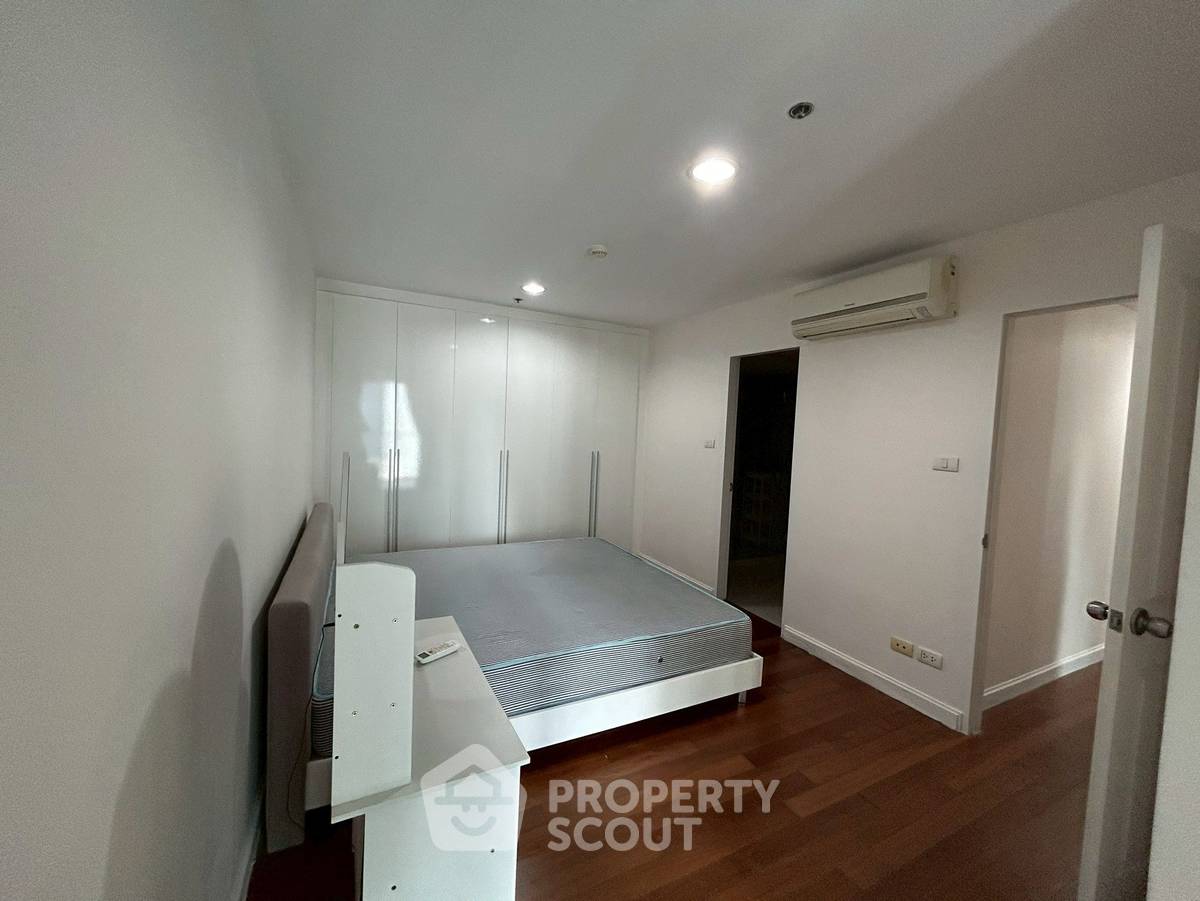 picture 3-BR Condo at Belle Grand Rama 9 near MRT Phra Ram 9 (ID 2289554) - 17/27