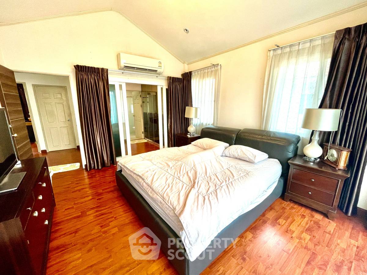 picture 3-BR House at Supalai Parkville Ramindra 5 in Anusawari (ID 2242422) - 7/15