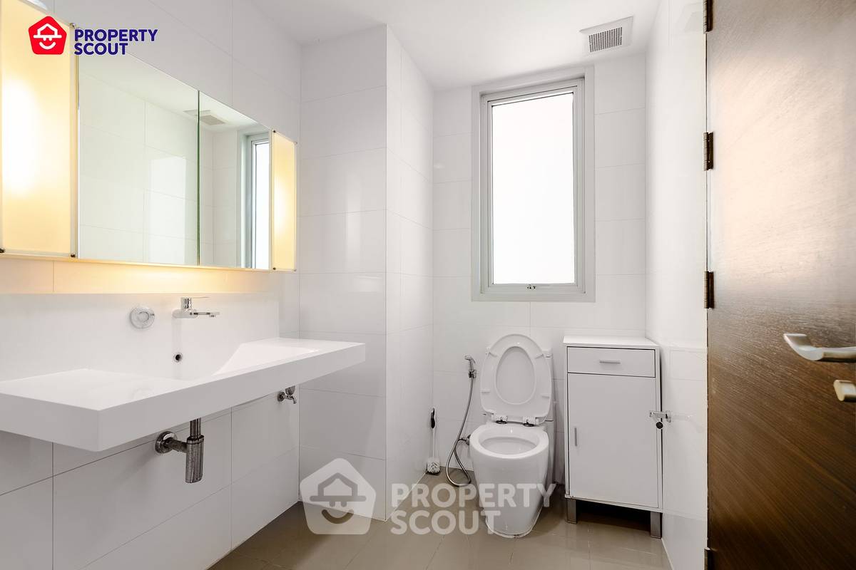picture 1-BR Condo at Rhythm Ratchada near MRT Ratchadaphisek (ID 640999) - 7/27