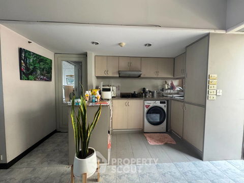 1-BR Condo at Yada Residental Condominium near BTS Phrom Phong (ID 2145113)