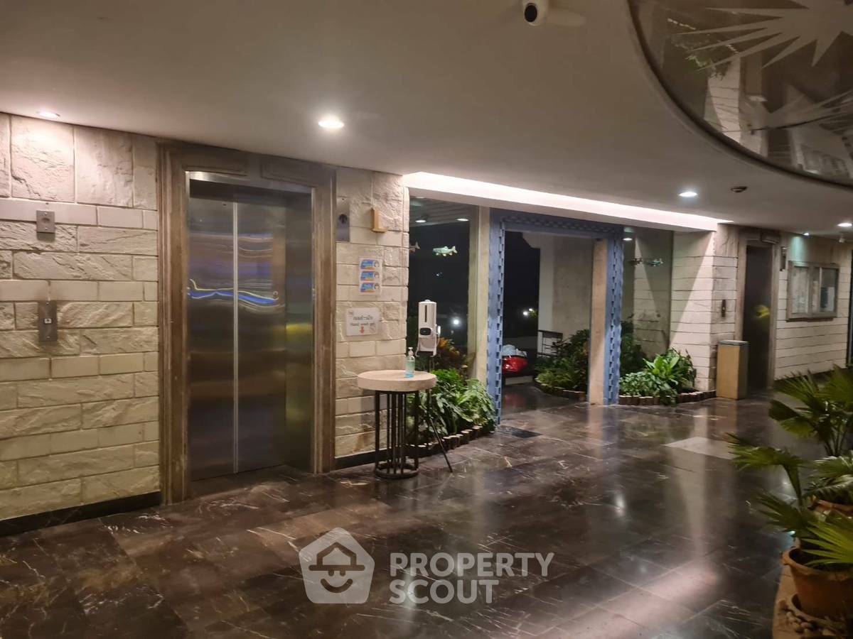 picture Studio Condo at Cha-am Beach Club close to Cha-Am Beach (ID 2219718) - 10/19