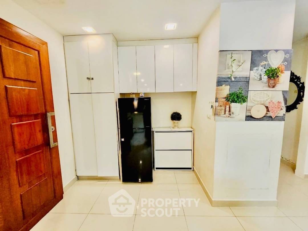 picture 3-BR Condo at Club Royal Condominiums close to Sanctuary of Truth (ID 1553083) - 11/14
