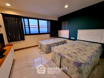 Condos for sale : 3-BR Condo at Condotel Cliff & Beach close to Cha-Am Beach (ID 1177197)