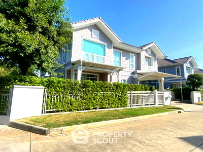 Houses for sale Hathai Rat Road : 4-BR House at Burasiri Panya-Indra in Bang Chan (ID 1456142)
